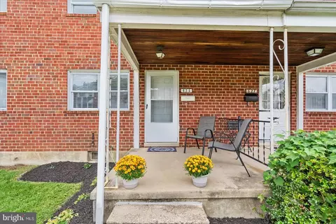 Exterior - 625 Queensgate Rd, Baltimore, MD 21229 photo 3 of 8