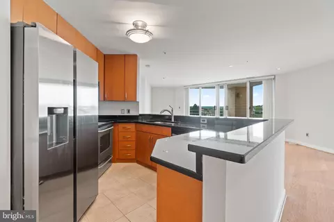 Kitchen - 100 Harborview Dr #913, Baltimore, MD 21230 photo 1 of 3
