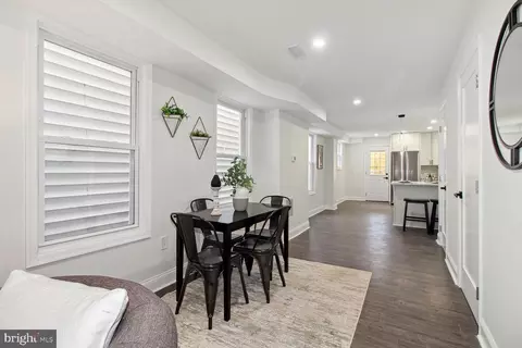 Entry Way - 3640 Beech Ave, Baltimore, MD 21211 photo 3 of 4