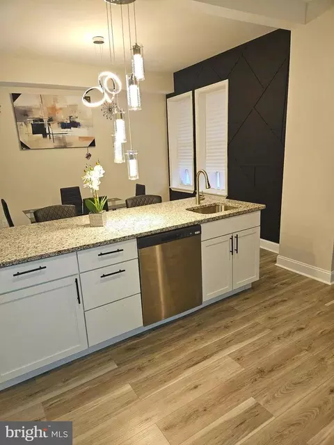 506 Lyndhurst St, Baltimore, MD 21229 photo 1