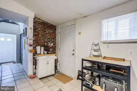 Entry Way - 2617 E Fayette St, Baltimore, MD 21224 photo 6 of 7