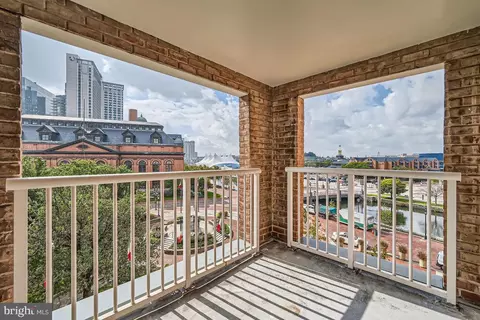 250 President St #212, Baltimore, MD 21202