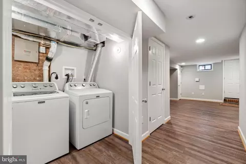240 S Exeter St, Baltimore, MD 21202 photo 29
