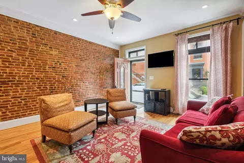 240 S Exeter St, Baltimore, MD 21202 photo 7