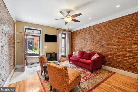 240 S Exeter St, Baltimore, MD 21202 photo 4