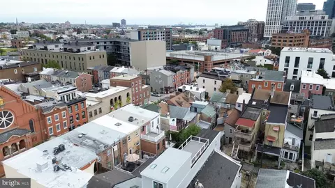 240 S Exeter St, Baltimore, MD 21202 photo 40