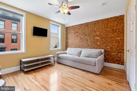240 S Exeter St, Baltimore, MD 21202 photo 18