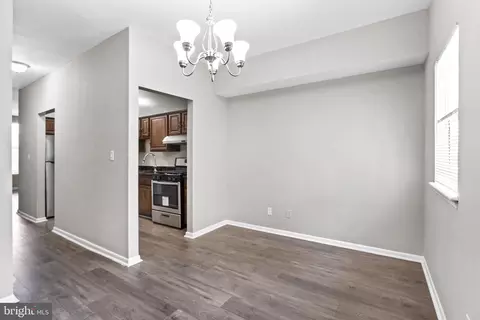 Entry Way - 910 N Eden St, Baltimore, MD 21205 photo 3 of 3