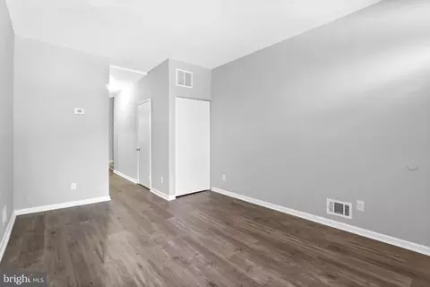 Entry Way - 910 N Eden St, Baltimore, MD 21205 photo 1 of 3