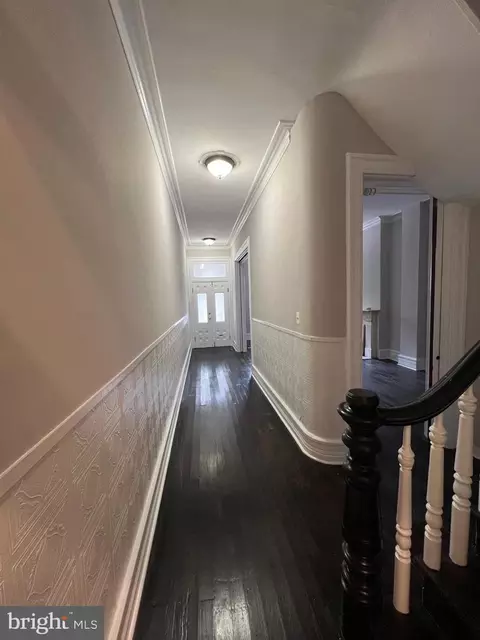 Entry Way - 255 Robert St, Baltimore, MD 21217 photo 4 of 4