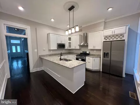 Kitchen - 255 Robert St, Baltimore, MD 21217 photo 1 of 2