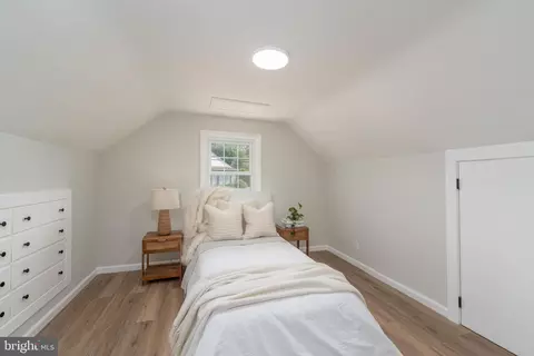 Bedroom - 4901 Gilray Dr, Baltimore, MD 21214 photo 7 of 11