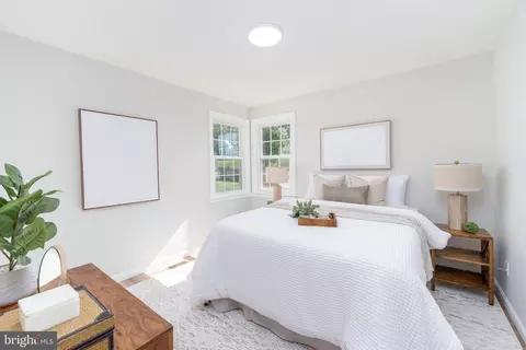 Bedroom - 4901 Gilray Dr, Baltimore, MD 21214 photo 2 of 11