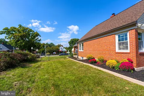 Exterior - 4901 Gilray Dr, Baltimore, MD 21214 photo 10 of 21