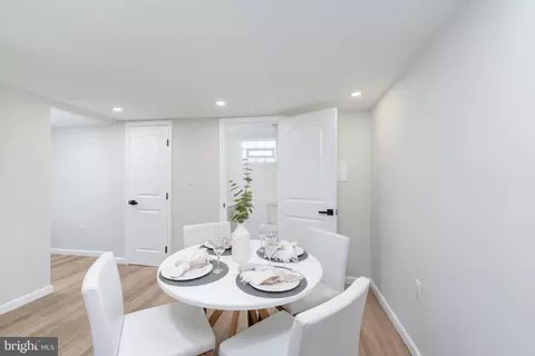 Dining - 4901 Gilray Dr, Baltimore, MD 21214 photo 3 of 5