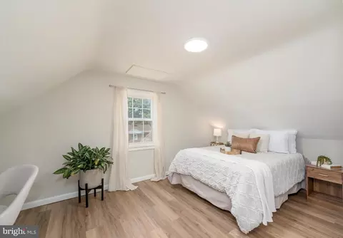 Bedroom - 4901 Gilray Dr, Baltimore, MD 21214 photo 6 of 11