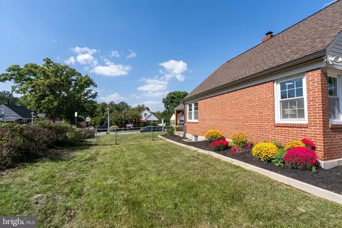 Exterior - 4901 Gilray Dr, Baltimore, MD 21214 photo 12 of 21