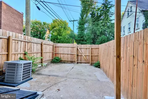 Exterior - 569 E 38th St, Baltimore, MD 21218 photo 2 of 7