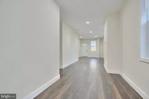 Entry Way - 569 E 38th St, Baltimore, MD 21218 photo 10 of 14