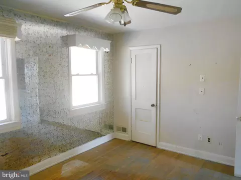 Bedroom - 1223 Wicklow Rd, Baltimore, MD 21229 photo 1 of 2