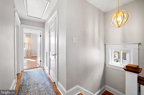 Entry Way - 3103 Weaver Ave, Baltimore, MD 21214 photo 4 of 4