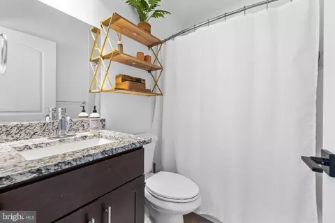 Bath - 1638 E Baltimore St, Baltimore, MD 21231 photo 2 of 4