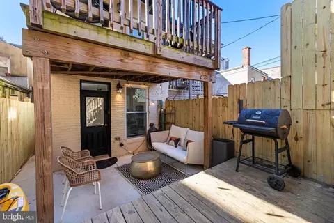 Exterior - 1638 E Baltimore St, Baltimore, MD 21231 photo 14 of 17