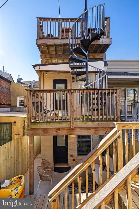 Exterior - 1638 E Baltimore St, Baltimore, MD 21231 photo 2 of 17