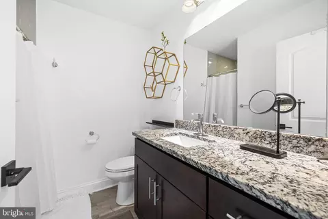 Bath - 1638 E Baltimore St, Baltimore, MD 21231 photo 3 of 4