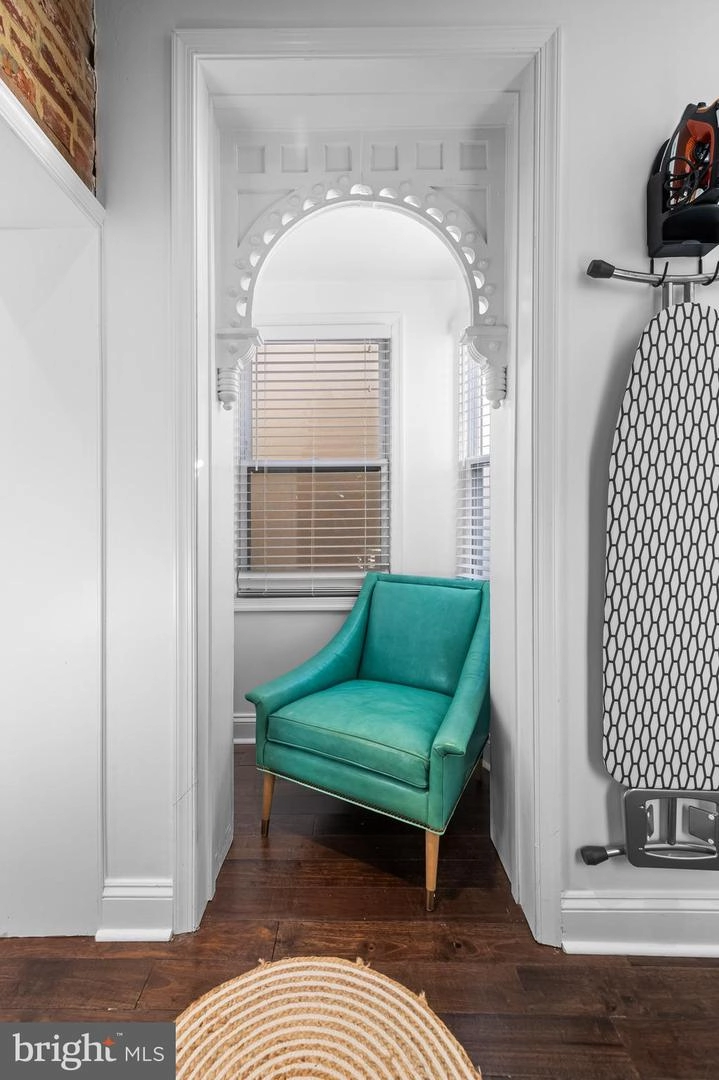 Entry Way - 1638 E Baltimore St, Baltimore, MD 21231 photo 7 of 9