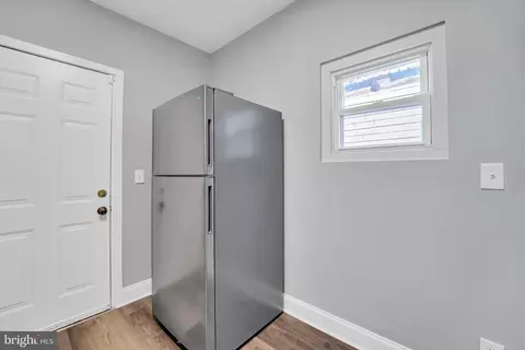 Entry Way - 3228 Sequoia Ave, Baltimore, MD 21215 photo 3 of 3