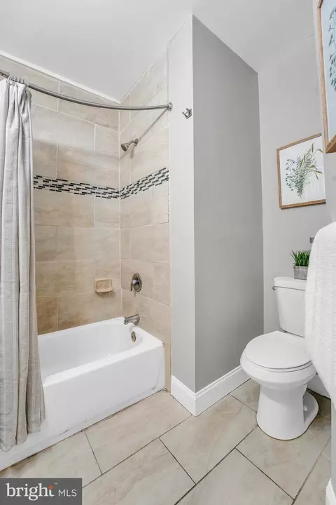 Bath - 3228 Sequoia Ave, Baltimore, MD 21215 photo 2 of 2