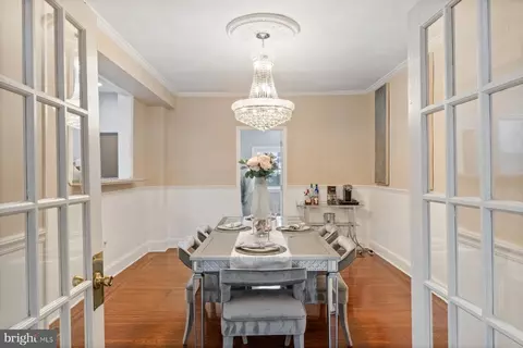 Dining - 324 E University Pkwy, Baltimore, MD 21218 photo 1 of 3