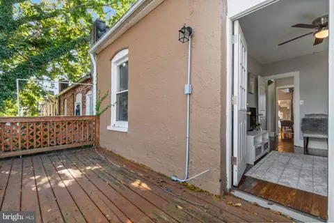 Exterior - 324 E University Pkwy, Baltimore, MD 21218 photo 8 of 8