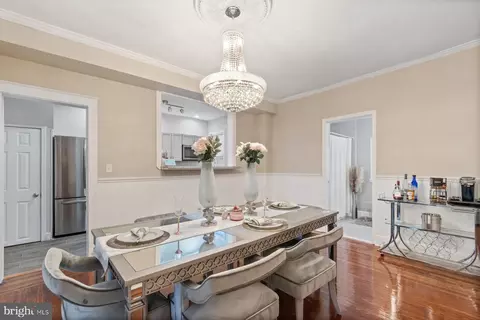 Dining - 324 E University Pkwy, Baltimore, MD 21218 photo 2 of 3