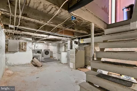 319 Scott St, Baltimore, MD 21230 photo 31