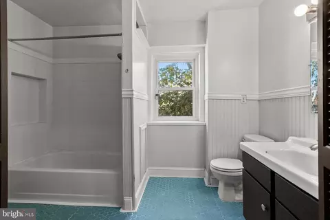 319 Scott St, Baltimore, MD 21230 photo 22