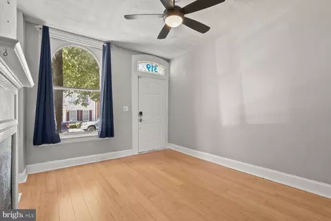 319 Scott St, Baltimore, MD 21230 photo 2