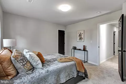 Bedroom - 3907 Woodlea Ave, Baltimore, MD 21206 photo 6 of 8