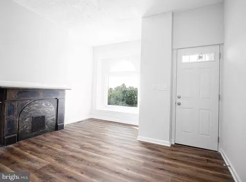1724 E Lanvale St, Baltimore, MD 21213 photo 6