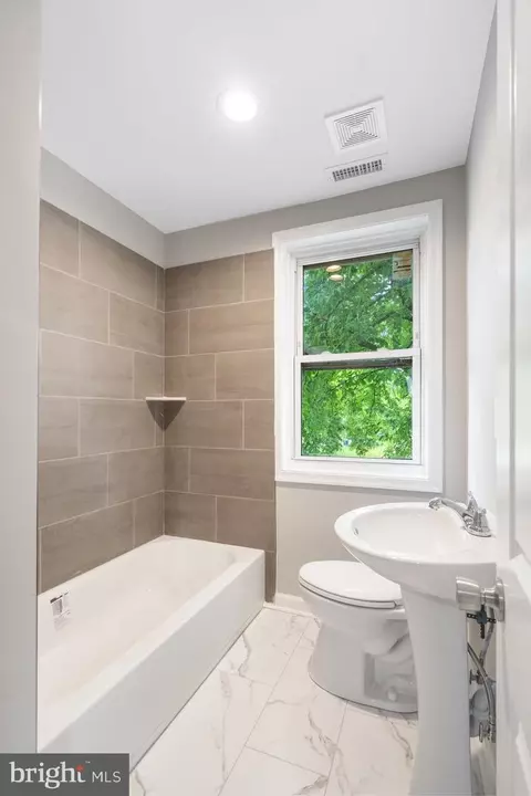 Bath - 4008 Garrison Blvd, Baltimore, MD 21215 photo 2 of 2