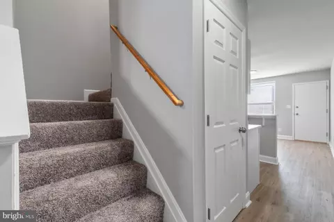 Entry Way - 219 N Rose St, Baltimore, MD 21224 photo 2 of 4