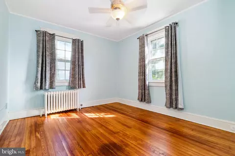 Bedroom - 604 Saint Dunstans Rd, Baltimore, MD 21212 photo 3 of 3