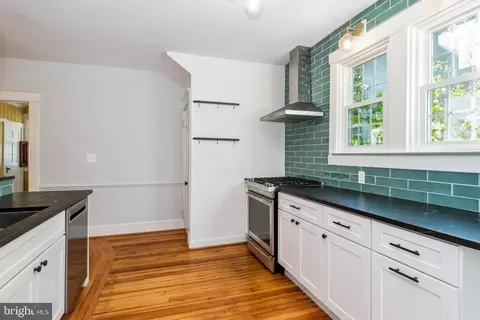 Kitchen - 604 Saint Dunstans Rd, Baltimore, MD 21212 photo 4 of 4
