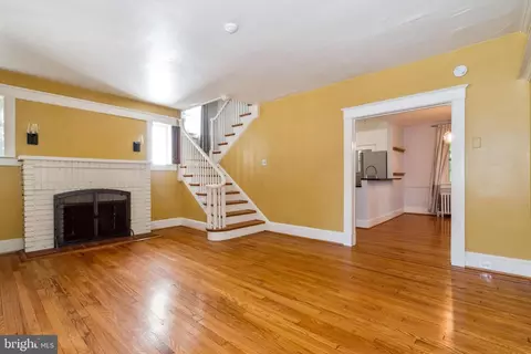 Living - 604 Saint Dunstans Rd, Baltimore, MD 21212 photo 3 of 3