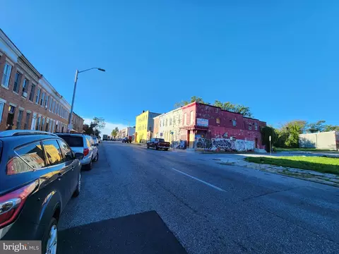 Exterior - 2013 N Monroe St, Baltimore, MD 21217 photo 1 of 2