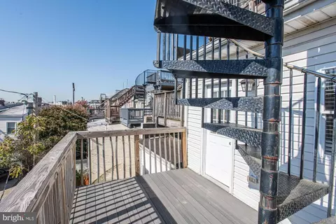 Exterior - 37 E Fort Ave E, Baltimore, MD 21230 photo 14 of 19