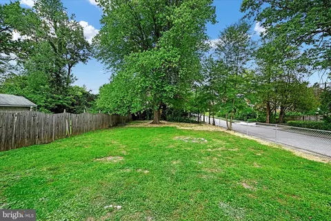 Exterior - 2816 Berwick Ave, Baltimore, MD 21234 photo 4 of 5