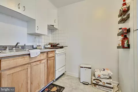 Kitchen - 1639 E Cold Spring Ln, Baltimore, MD 21218 photo 4 of 5