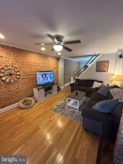 1426 Jackson St, Baltimore, MD 21230 photo 3